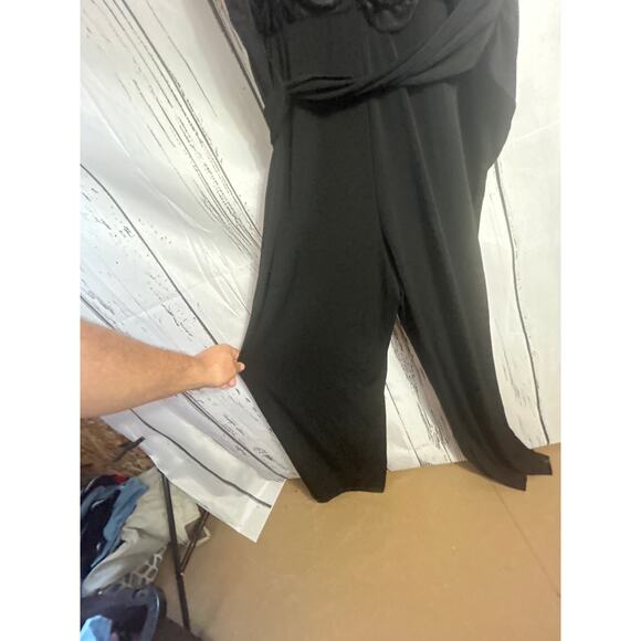 Women's Jumpsuit - Picture 5 of 6